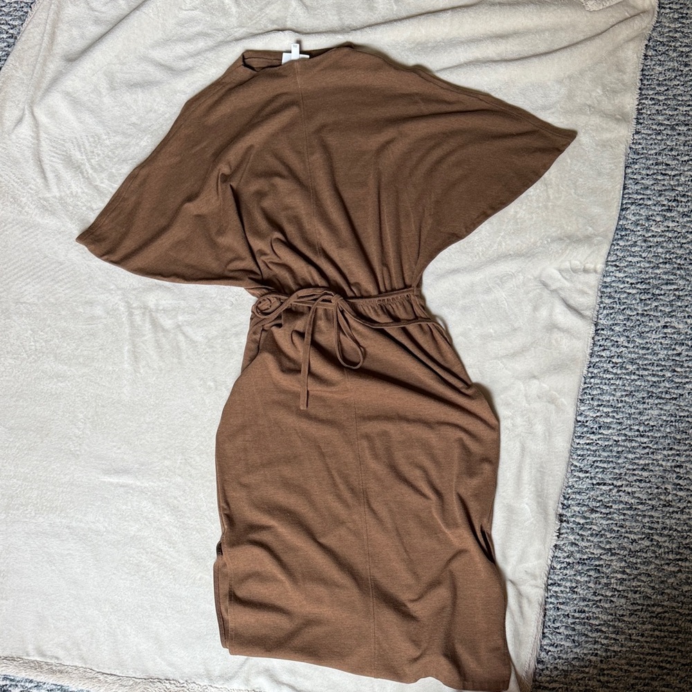 Prologue Tan Garment